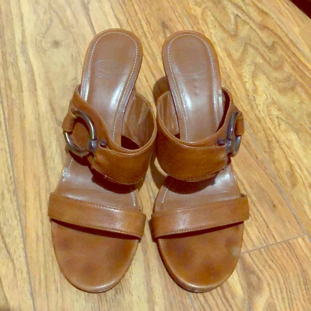 Circa Joan & David Sandals